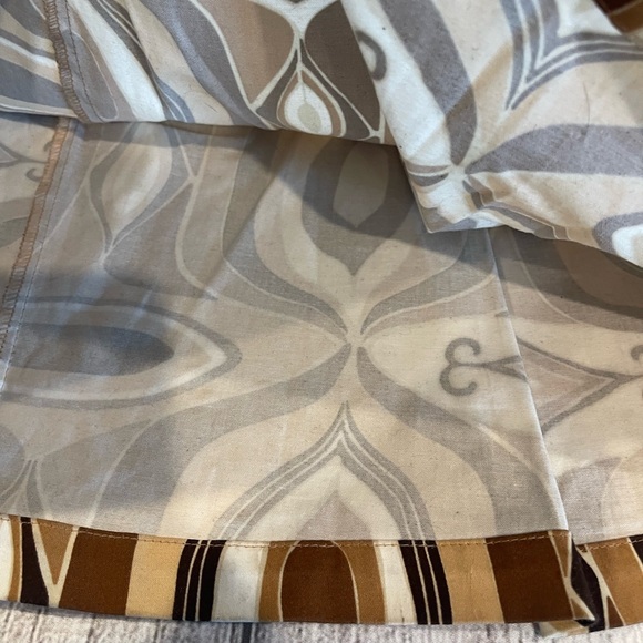 Brown Geometric Midi Skirt - Picture 3 of 6